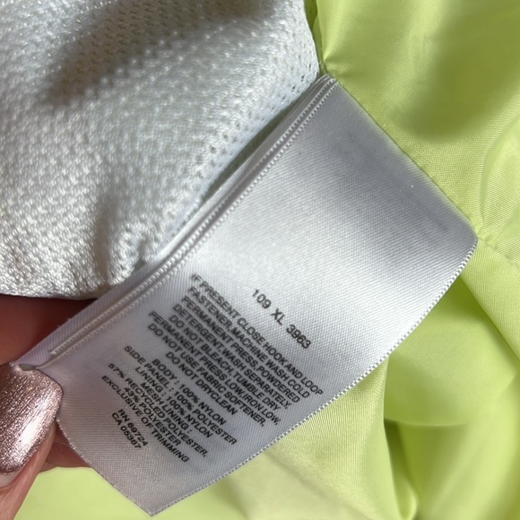 Columbia windbreaker - Picture 8 of 9